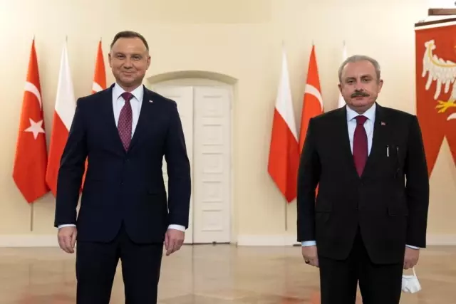 Son dakika: TBMM Başkanı Şentop, Polonya Cumhurbaşkanı Duda tarafından kabul edildi
