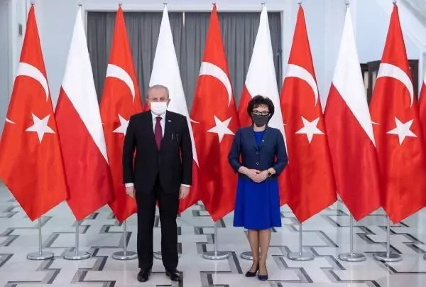 TBMM Başkanı Şentop, Polonyalı mevkidaşıyla basın toplantısı düzenledi