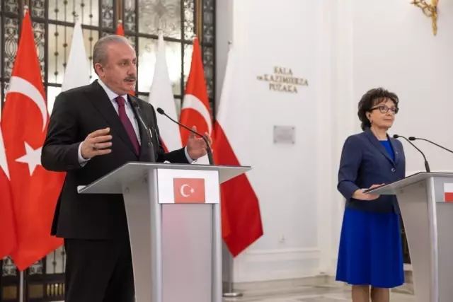 TBMM Başkanı Şentop, Polonyalı mevkidaşıyla basın toplantısı düzenledi