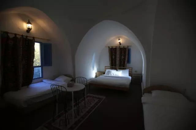 Ürdünlü kardeşler tarihi mağaraları restore ederek turizme kazandırdı