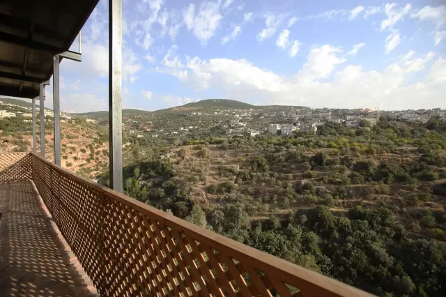 Ürdünlü kardeşler tarihi mağaraları restore ederek turizme kazandırdı