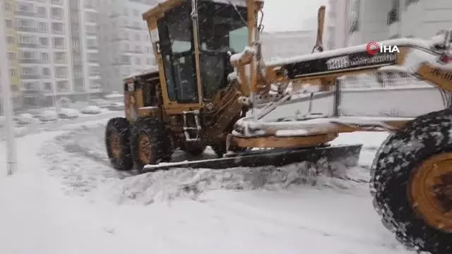 Yakutiye'de kar mesaisi başladı