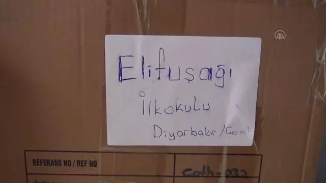 ZONGULDAK - Sultan öğretmenin başlattığı giyecek yardımı Diyarbakır'daki öğrencileri ısıtacak