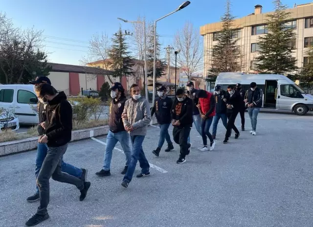 AFYONKARAHİSAR - İddia kuponu dolandırıcılığı operasyonunda 7 zanlı tutuklandı
