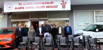 ALTSO Başkanı Şahin'den 10 adet tekerlekli sandalye bağışı