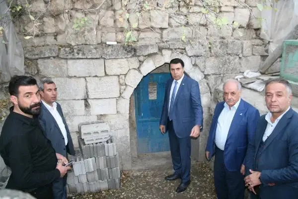 Anadolu'nun ilk mescidi bakımsızlıktan yıkılıyor