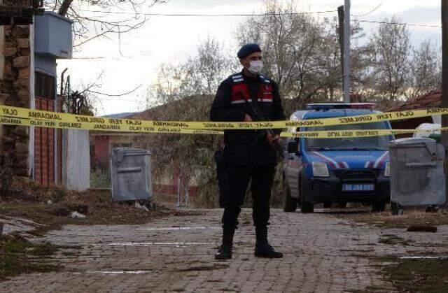 Annesi tarafından yakılarak katledilen bebeğin cenazesini kimse almadı Annesi tarafından yakılarak katledilen bebeğin cenazesini kimse almadı