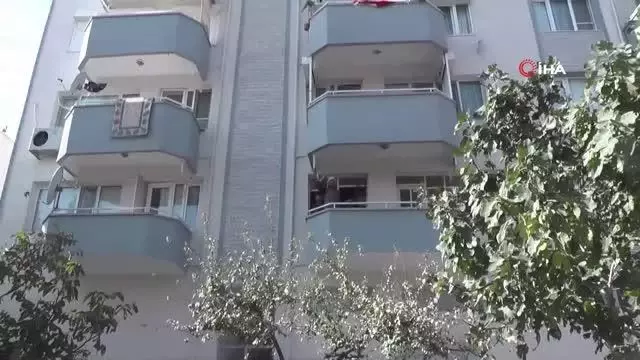 Atıyla daireye çıktı, herkes şaşırdı