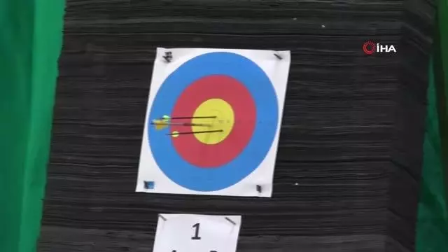 Bağcılar'da mankenler, 'Dünya Engelliler Günü' için podyuma çıktı