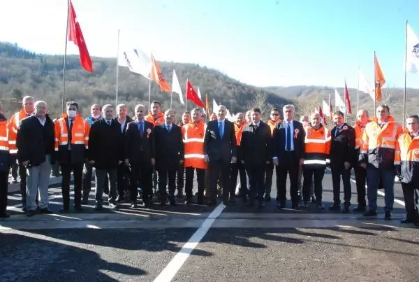 Son dakika haber! Bakan Karaismailoğlu, Bartın'da yeniden inşa edilen Kumluca-2 Köprüsü'nün açılışında konuştu