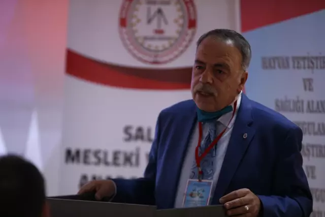 Balıkesir'de hayvan yetiştiriciliği ve sağlığı çalıştayı başladı
