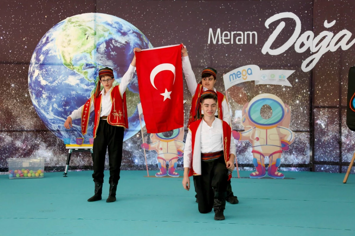 Başkan Kavuş, özel çocuklara mutlu günlerinde eşlik etti
