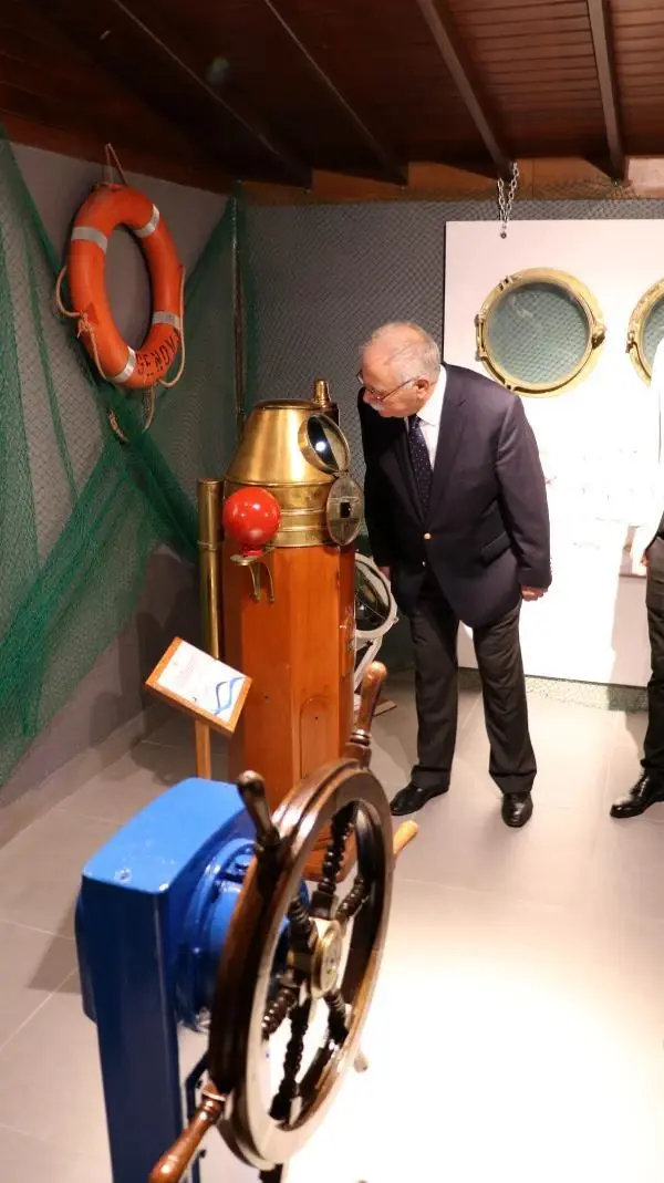 'ÇANAKKALE KARİNA DENİZ KÜLTÜRÜ MERKEZİ' AÇILDI