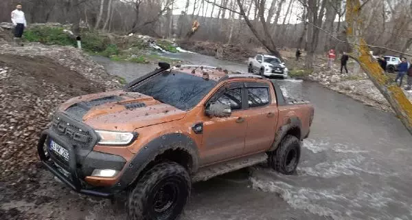 Domaniç Dağları'nda Off Road heyecanı
