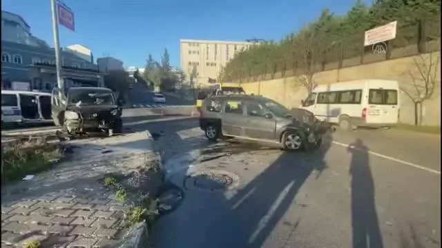 Son dakika haberleri: Esenyurt'taki trafik kazasında 3 kişi yaralandı