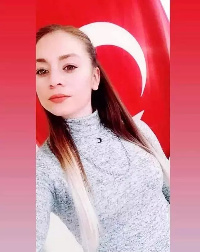 Eski eşi tarafından katledilen kadına son görev