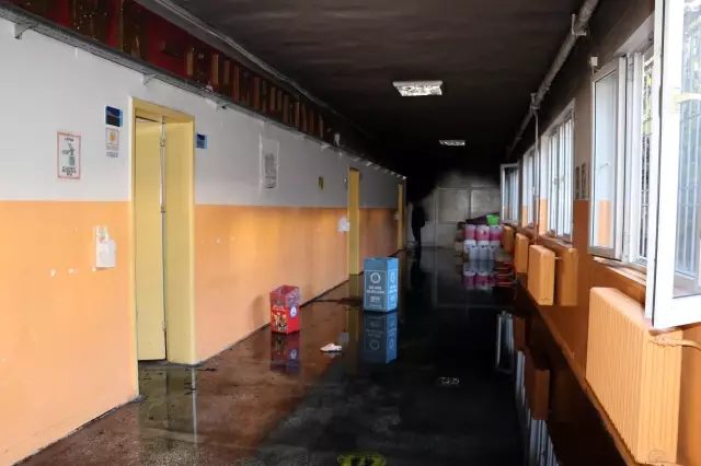 Son dakika haberi | GAZİANTEP - Okulda çıkan yangın söndürüldü (2)