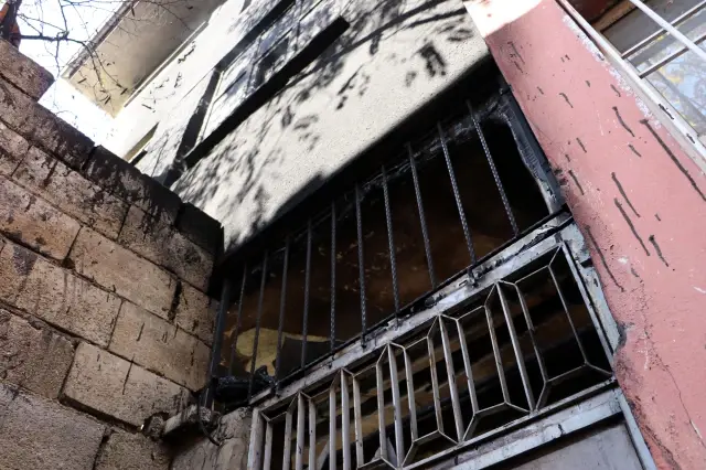 Son dakika haberi | GAZİANTEP - Okulda çıkan yangın söndürüldü (2)
