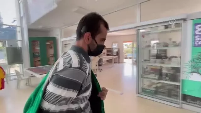 İşitme engelli Rifat Can'ın hedefi karatede dünya şampiyonluğu