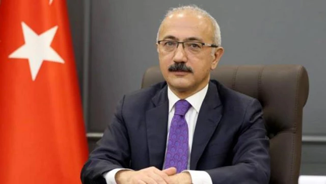 Son Dakika: Hazine ve Maliye Bakanı Lütfi Elvan görevinden istifa etti, yerine Nureddin Nebati getirildi