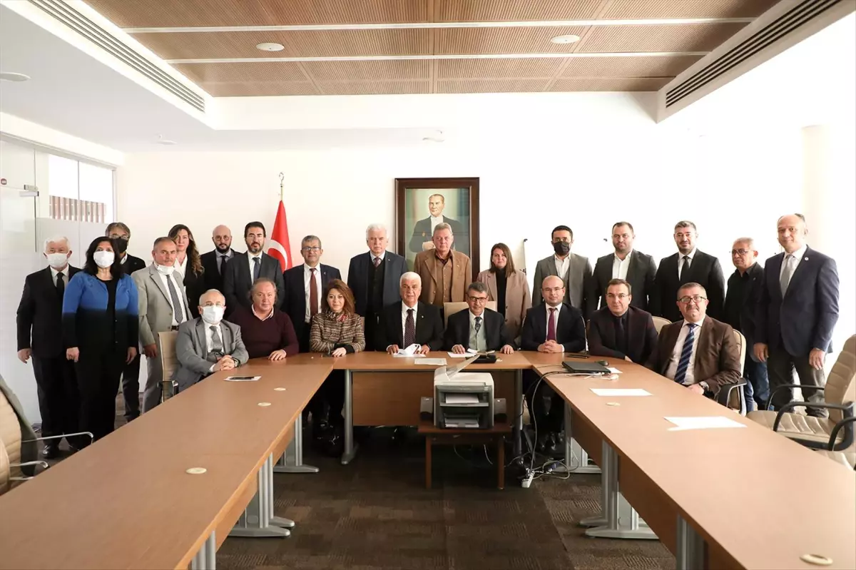 Üniversite ve Şehir İş Birliği Adına Önemli Toplantı