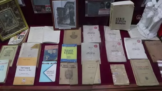 Vatan Şairi : Namık Kemal