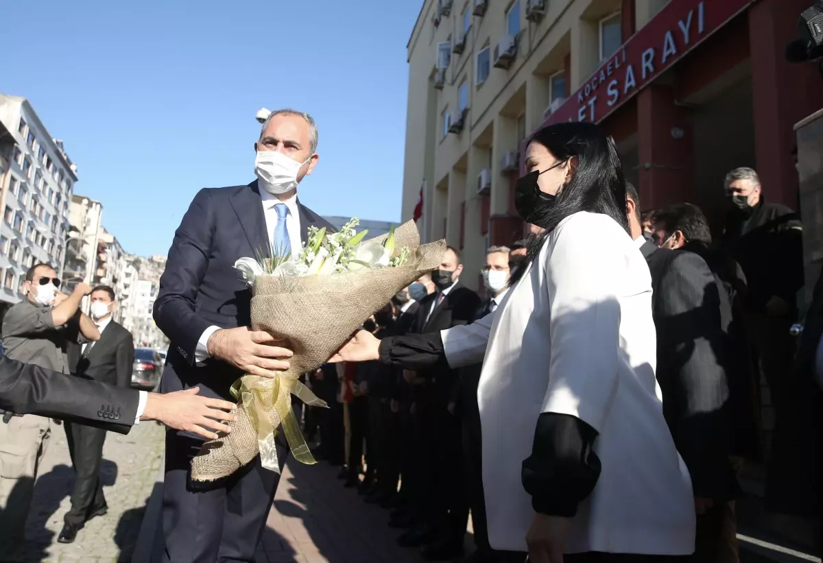 Son dakika haberleri! Adalet Bakanı Gül, Kocaeli'de temaslarda bulundu