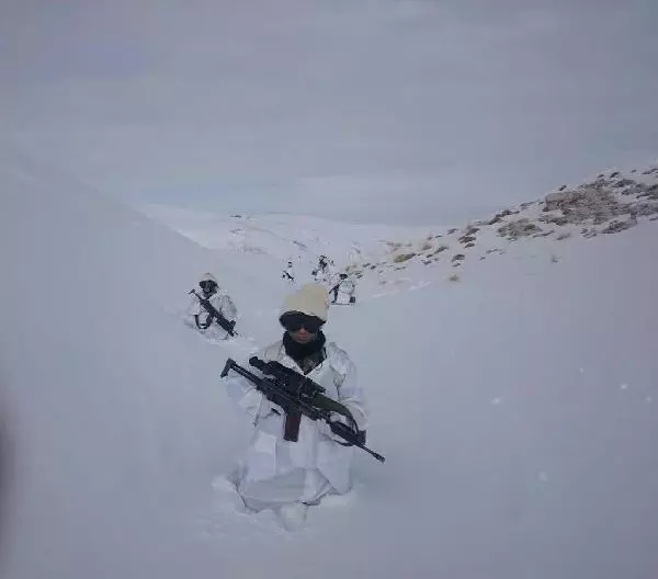 Son dakika: Ağrı, Kars ve Erzurum'da 'Eren Kış-10 Operasyonu' başlatıldı