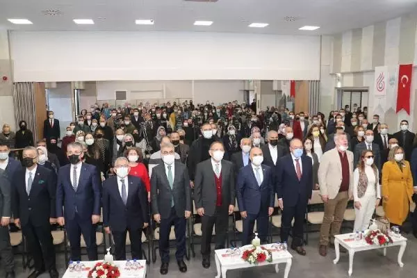 AK PARTİ'Lİ ÖZHASEKİ: BİZDEN ÖNCE SİCİLLİ MİLİTANLAR BELEDİYEDE ÇALIŞIYORDU