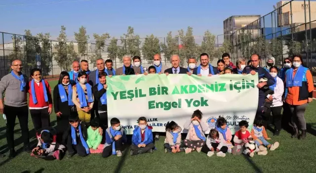 Başkan Gültak, engelli çocuklarla birlikte fidan dikti