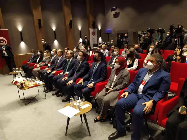 Cumhurbaşkanlığı İletişim Başkanı Altun, Uluslararası Medya Mensupları Türkçe Eğitimi Sertifika Törenine katıldı