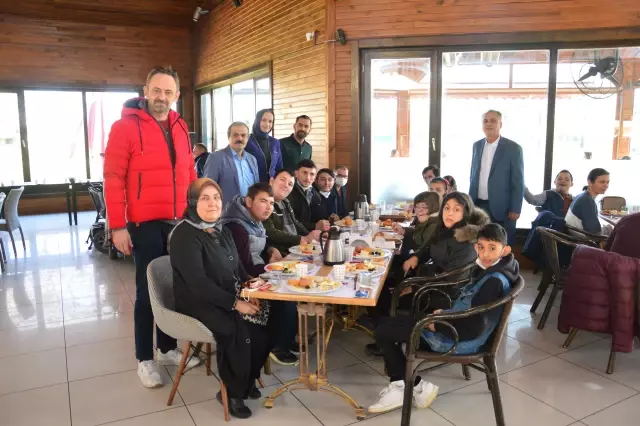 Engelli bireyler 3 Aralık Dünya Engelliler Günü etkinliğinde buluştu