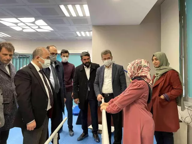 Gaziosmanpaşa'da engelliler için fizyoterapi ve ergoterapi üniteleri açıldı