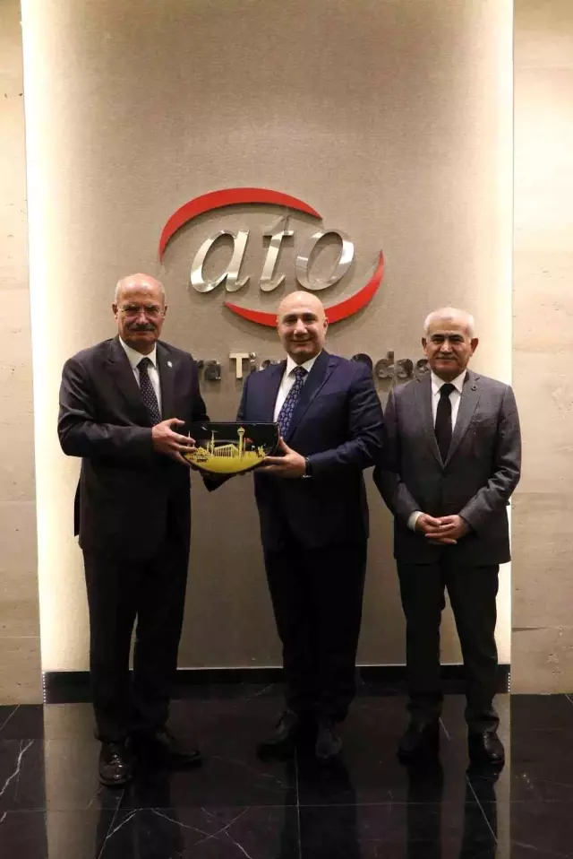Halkbank Genel Müdürü Arslan ATO'da