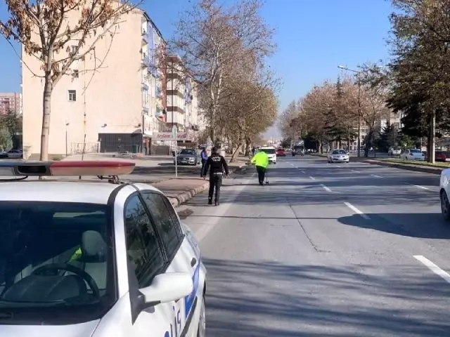 Karşıya geçemedi
