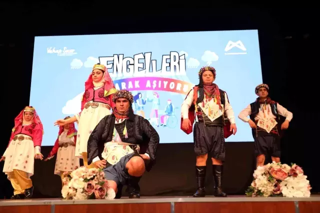 Mersin Büyükşehir Belediyesi, 'Engelleri Çalışarak Aşıyoruz' etkinliği düzenledi