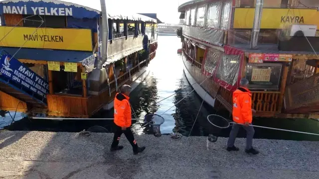 Mersin'de denizde erkek cesedi bulundu