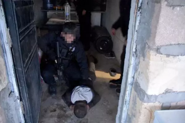 NEVŞEHİR'DE UYUŞTURUCU OPERASYONUNA 7 TUTUKLAMA