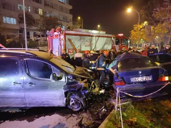 Sağlık personeli trafik kazasında hayatını kaybetti