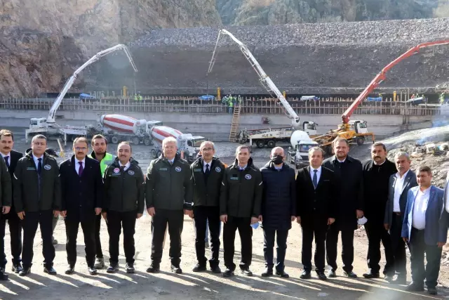 Tarım ve Orman Bakan Yardımcısı Özkaldı baraj inşaatını inceledi