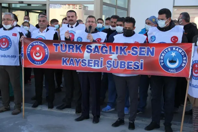 Türk Sağlık-Sen, doktorlara yapılan iyileştirmenin tüm sağlık çalışanlarını kapsamasını istedi