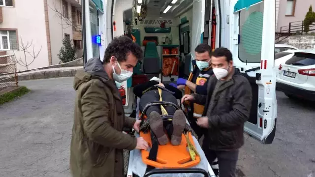 Yokuş aşağı inen otomobil 2 araca çarptı: 1 yaralı