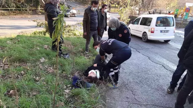 Yokuş aşağı inen otomobil 2 araca çarptı: 1 yaralı
