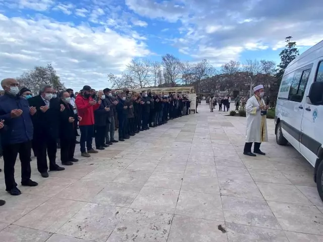 Ağabeyinden 11 gün sonra o da korona virüsten hayatını kaybetti