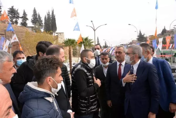 AK Parti'li Mahir Ünal'dan Zaten kimse gelmemiş ki sitemiyle ilgili yeni açıklama: Espri yaptım
