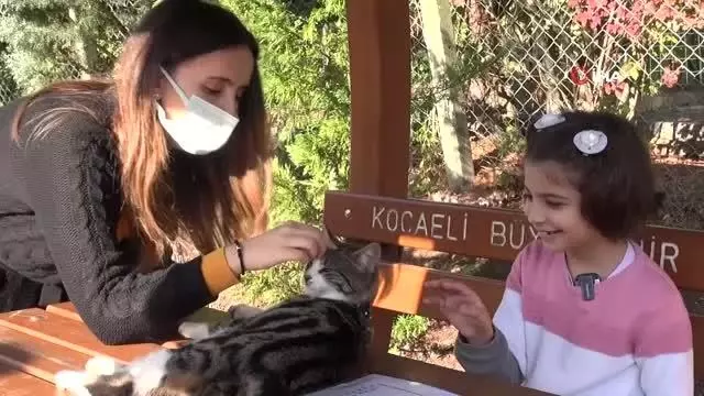 Ayakta duramıyordu, konuşamıyordu, şimdi ise yüzünde gülücükler eksik olmuyor