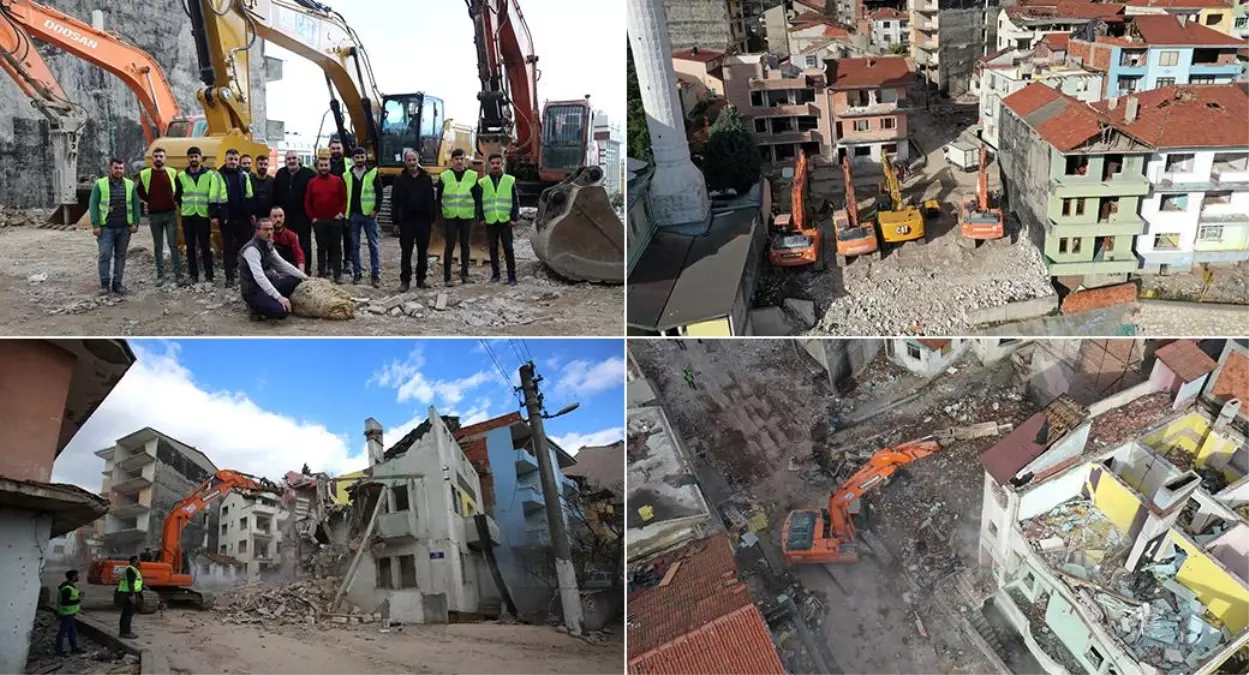 Cedit'te yıkım kurban kesimiyle başladı