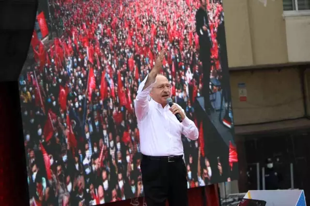 CHP Genel Başkanı Kemal Kılıçdaroğlu, partisinin 'Milletin Sesi' mitingleri kapsamında Mersin Mitingine katıldı