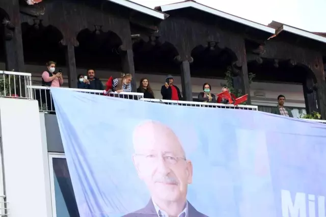 CHP Genel Başkanı Kemal Kılıçdaroğlu, partisinin 'Milletin Sesi' mitingleri kapsamında Mersin Mitingine katıldı