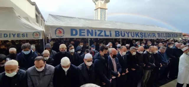 Denizli tekstilinin duayen ismi son yolculuğuna uğurlandı